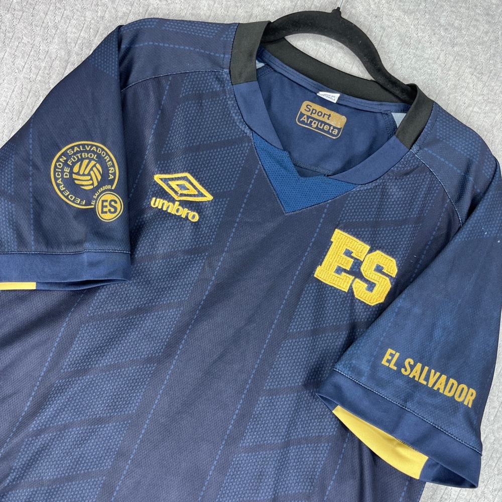Umbro Soccer Jersey Mens Large Navy Blue El Salvador La Selecta Sport Argueta